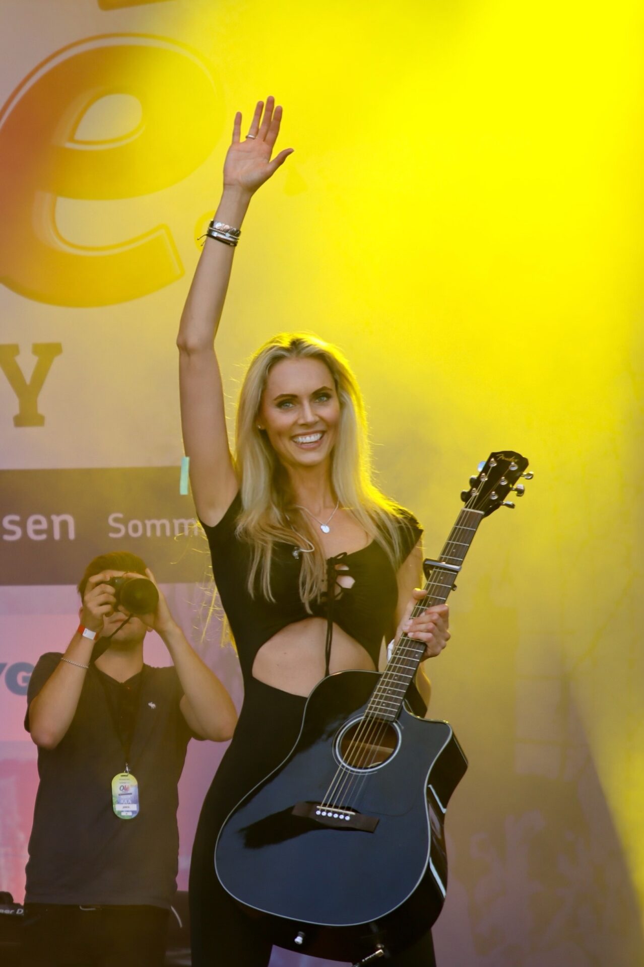 Jenice Partee Jenice - Sängerin - Gitarristin - Model -Moderatorin